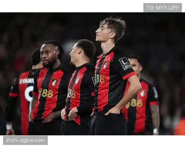 终场哨响,为伯恩利攻入保级关键球的老将杰伊·罗德里格斯泪洒球场 终场哨响,为伯恩利攻入保级关键球的老将杰伊·罗德里格斯泪洒球场